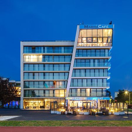 Ultra Marine By Zdrojowa Hotel Kołobrzeg Exterior foto